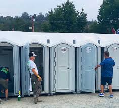 Best Deluxe Portable Toilet Rental  in Miami, OK